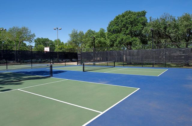 8318 Glen Canyon DR, Round Rock, TX 78681