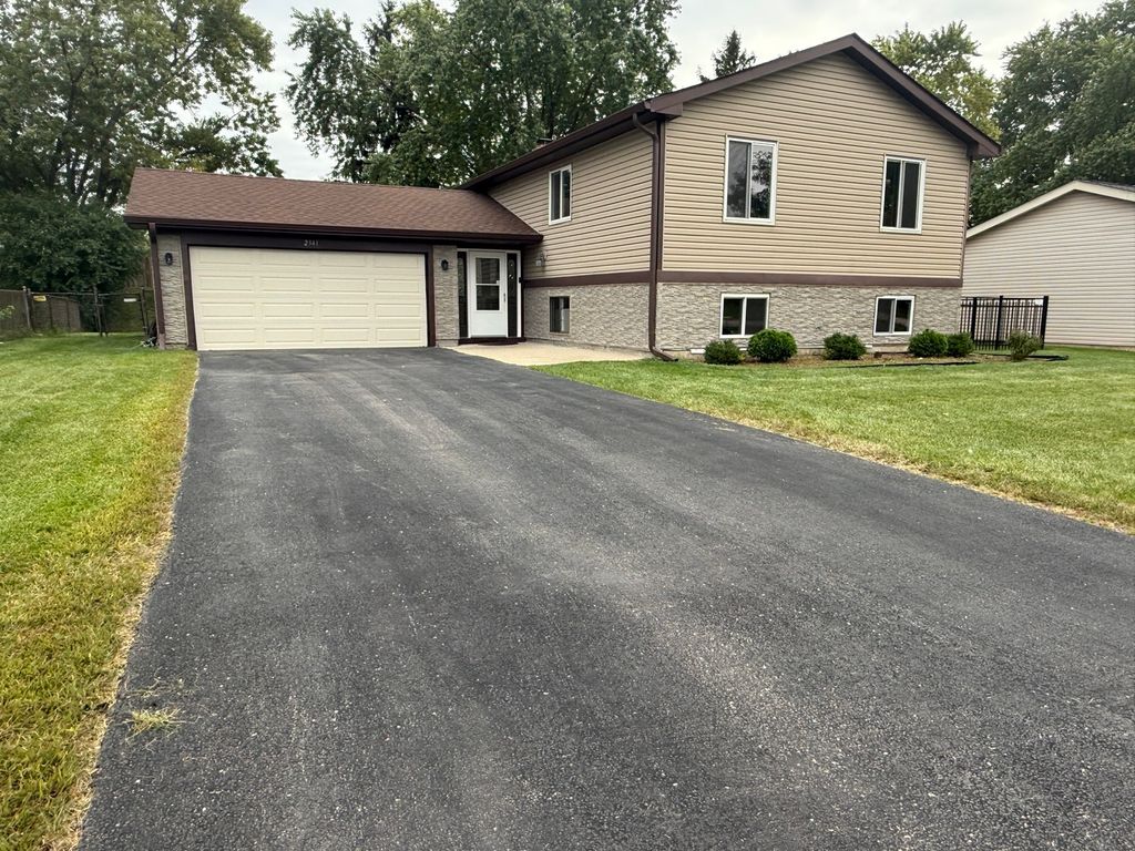 2341 Leeward Lane, Hanover Park, IL 60133 — photo 2
