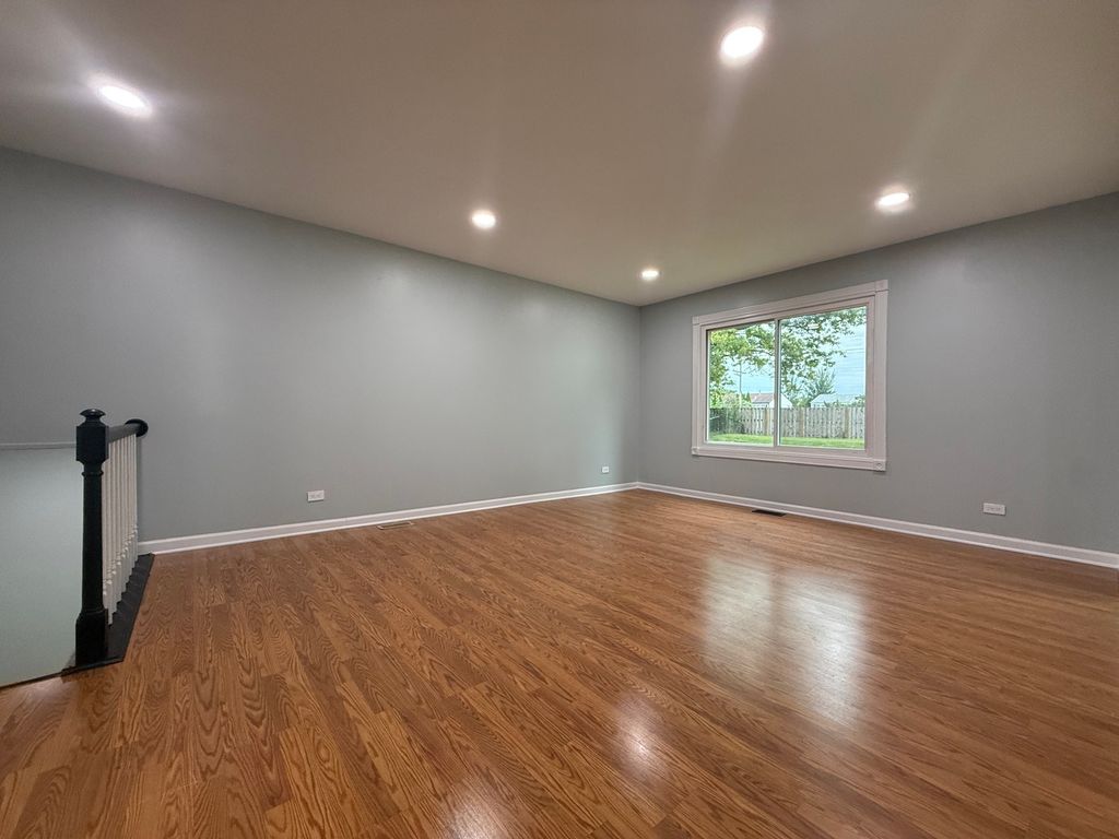 2341 Leeward Lane, Hanover Park, IL 60133 — photo 3