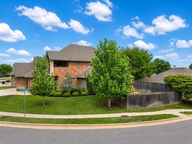 17400 Braken Drive, Edmond, OK 73012