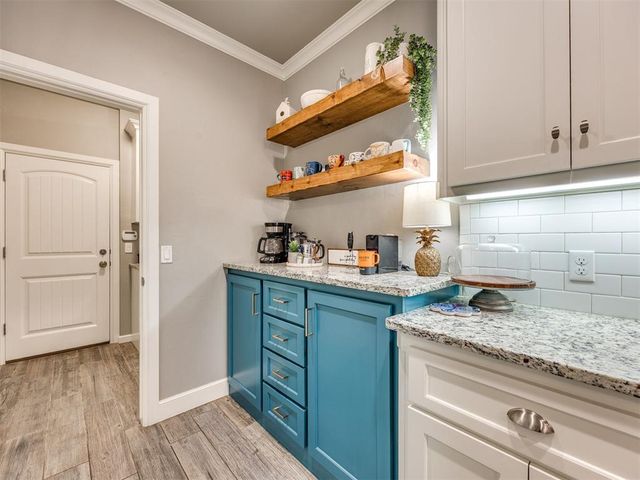 17400 Braken Drive, Edmond, OK 73012
