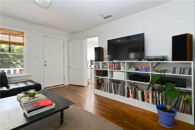 106 W Boles Street, Fayetteville, AR 72701