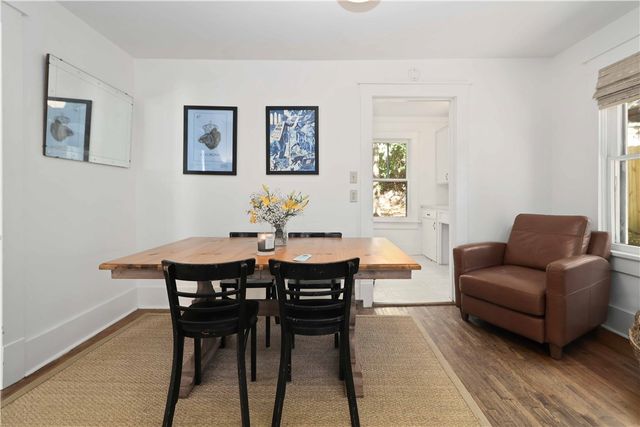 106 W Boles Street, Fayetteville, AR 72701