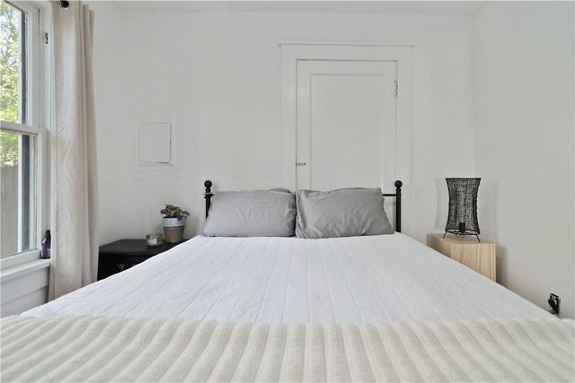 106 W Boles Street, Fayetteville, AR 72701