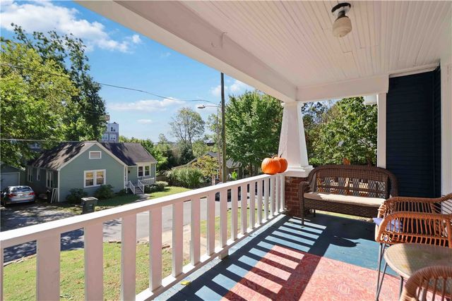 106 W Boles Street, Fayetteville, AR 72701