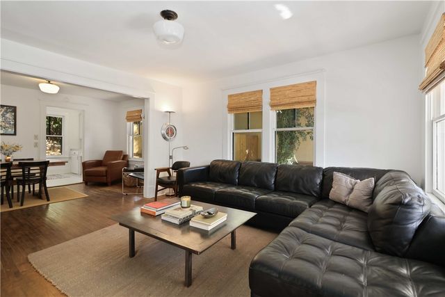 106 W Boles Street, Fayetteville, AR 72701