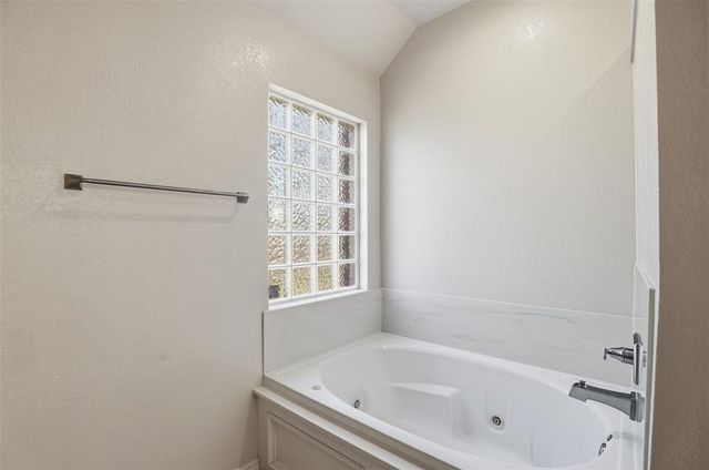 3624 Equestrian Court, Edmond, OK 73034