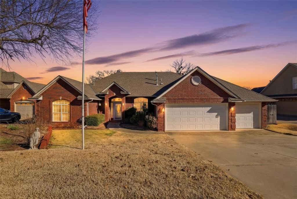 3624 Equestrian Court, Edmond, OK 73034