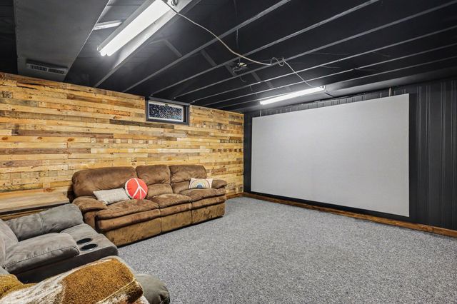 728 Ohio Avenue, Fremont, MI 49412