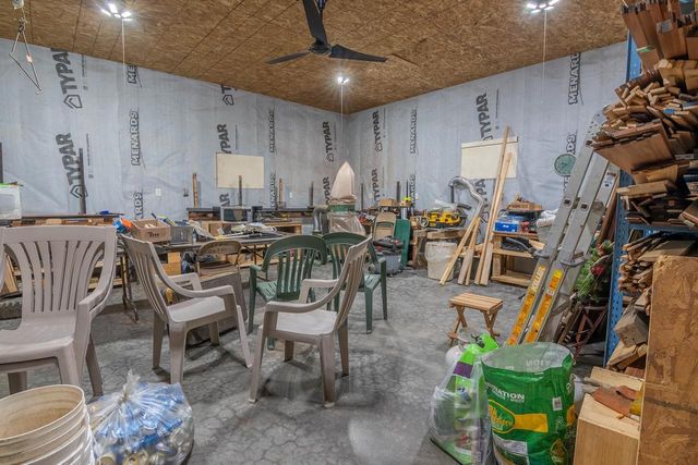 205 W HICKORY STREET, Abbotsford, WI 54405