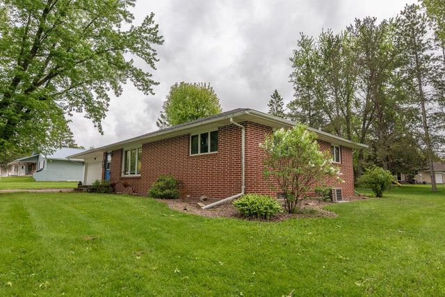 205 W HICKORY STREET, Abbotsford, WI 54405