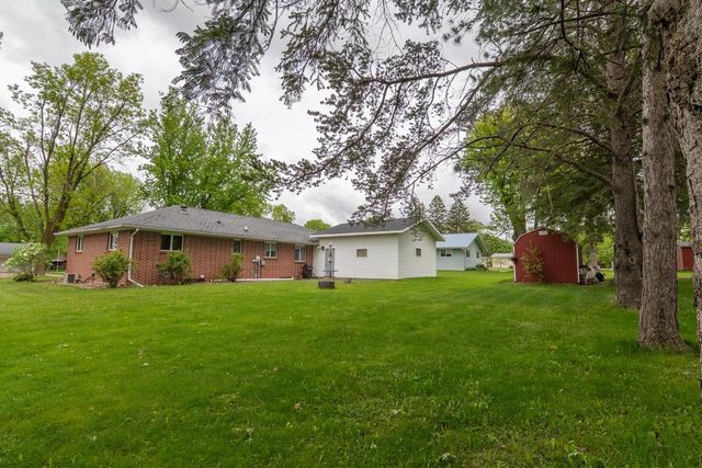 205 W HICKORY STREET, Abbotsford, WI 54405