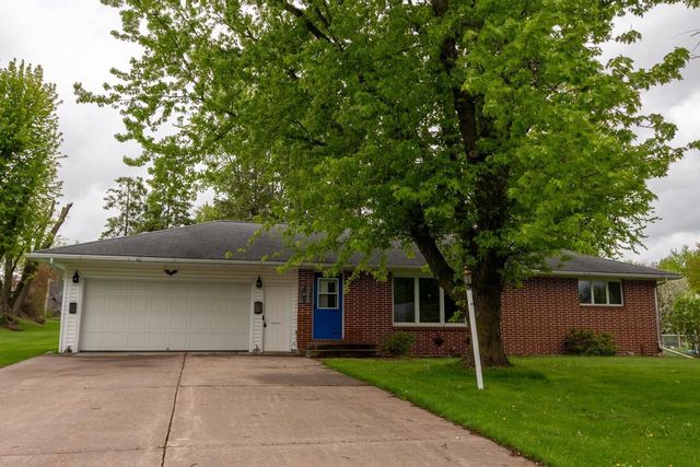 205 W HICKORY STREET, Abbotsford, WI 54405