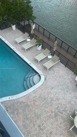 2455 Flamingo Dr 504, Miami Beach, FL 33140