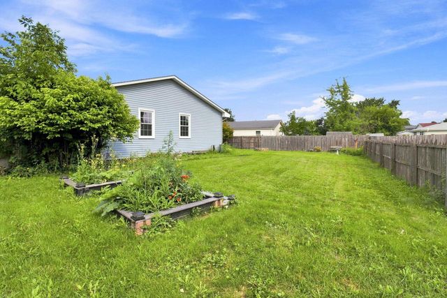 7015 61st AVENUE, Kenosha, WI 53142