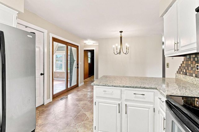 7015 61st AVENUE, Kenosha, WI 53142
