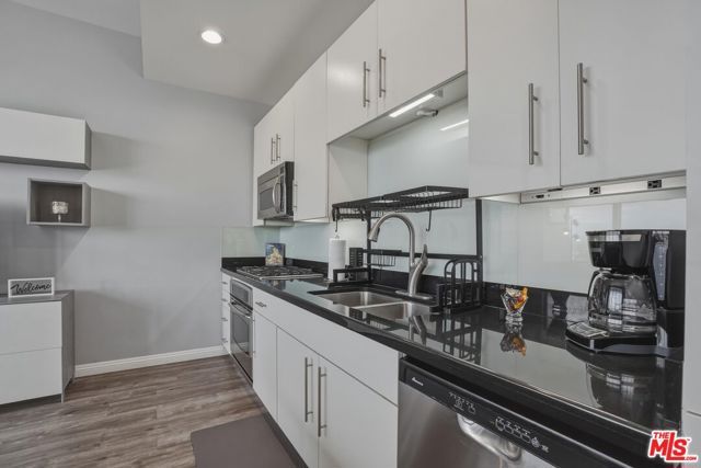 1100 Wilshire Boulevard 2201, Los Angeles, CA 90017