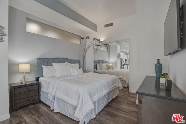 1100 Wilshire Boulevard 2201, Los Angeles, CA 90017