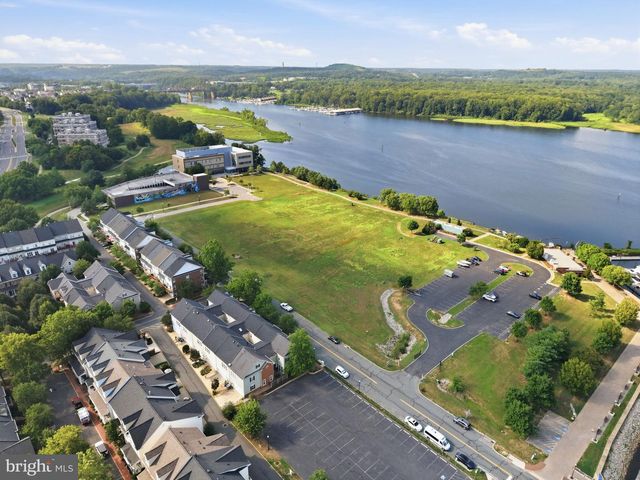 766 MONUMENT AVE, Woodbridge, VA 22191