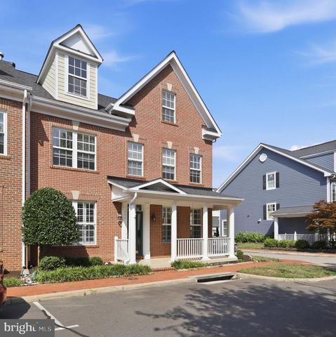 766 MONUMENT AVE, Woodbridge, VA 22191