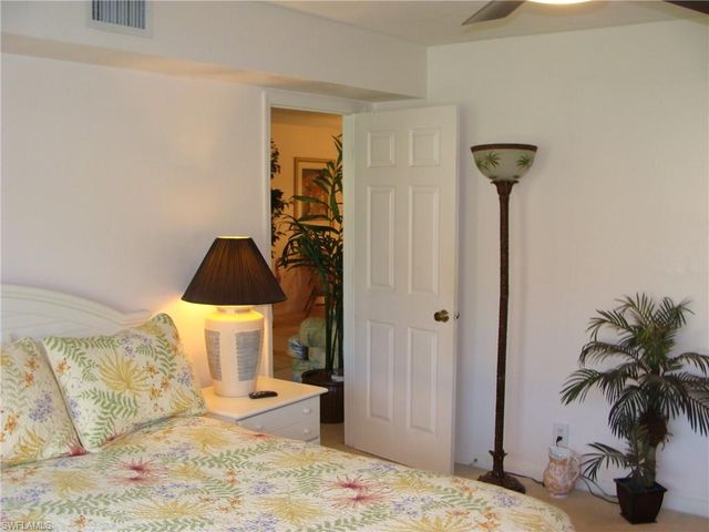 4070 Looking Glass LN # 3101, Naples, FL 34112