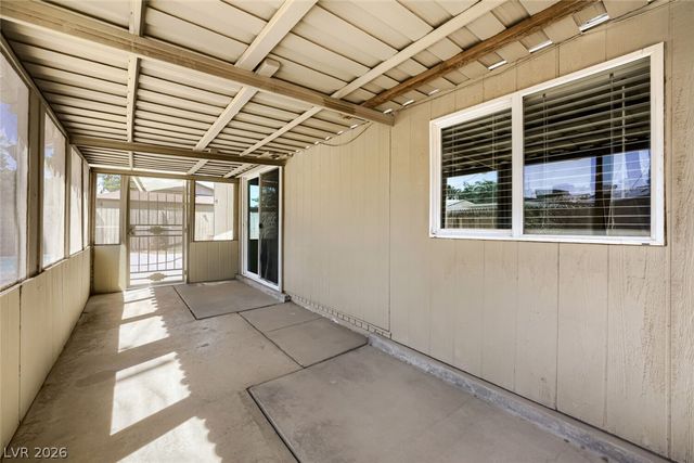 2469 Tournament Street, Las Vegas, NV 89142