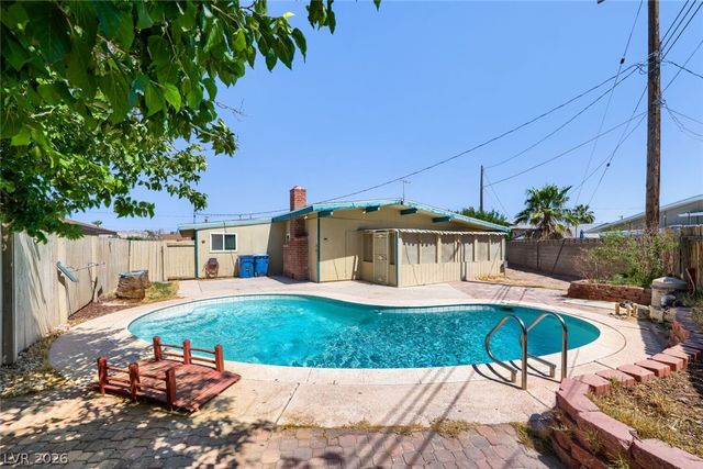 2469 Tournament Street, Las Vegas, NV 89142