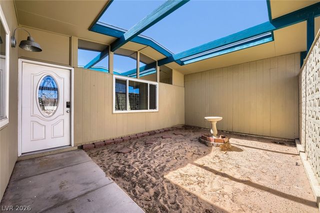 2469 Tournament Street, Las Vegas, NV 89142