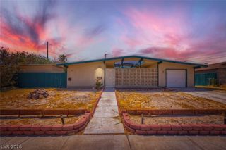2469 Tournament Street, Las Vegas, NV 89142