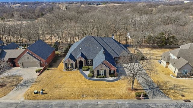 13994 S Hudson Avenue, Bixby, OK 74008