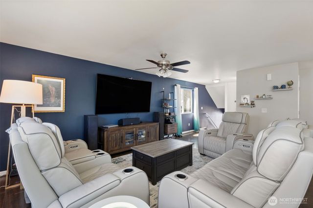 2258 SE Upchurch Way, Port Orchard, WA 98366