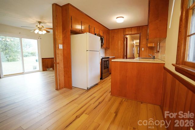 915 Woods Drive, Statesville, NC 28677