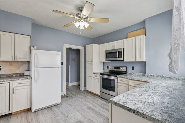 126 Floral Ave, Leechburg Boro, PA 15656