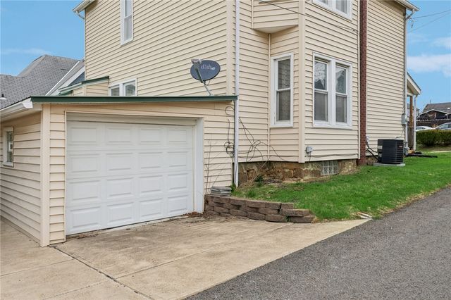 126 Floral Ave, Leechburg Boro, PA 15656