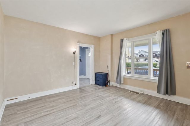 126 Floral Ave, Leechburg Boro, PA 15656