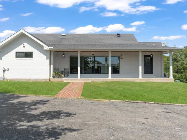 946 Burke Road, Gunter, TX 75058
