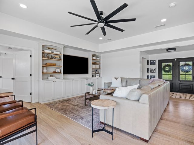 946 Burke Road, Gunter, TX 75058