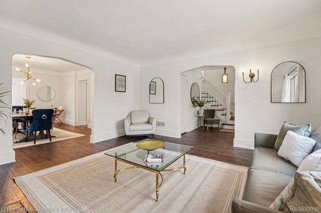 3873 Iroquois Street, Detroit, MI 48214