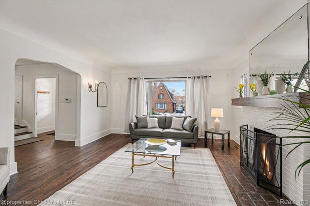 3873 Iroquois Street, Detroit, MI 48214