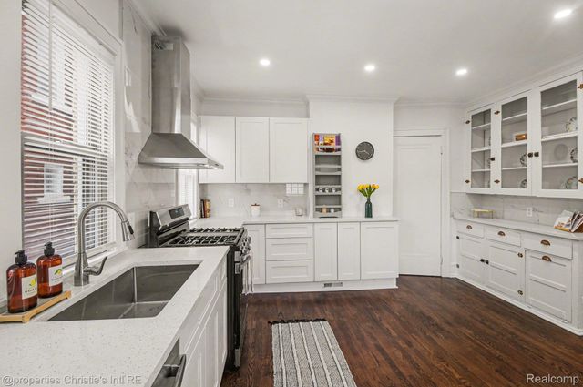 3873 Iroquois Street, Detroit, MI 48214