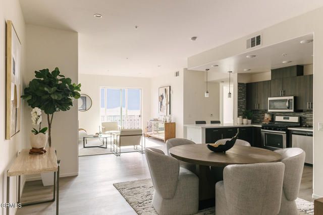 124 W Colorado Street 302, Glendale, CA 91204