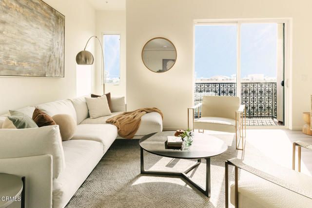 124 W Colorado Street 302, Glendale, CA 91204