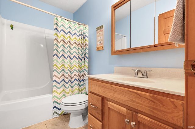19932 Hidden Meadow Trail, Goshen, IN 46528
