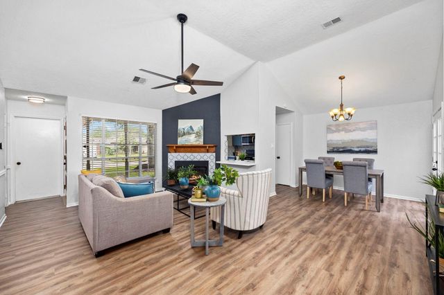2918 Walnut Springs Drive, Katy, TX 77449