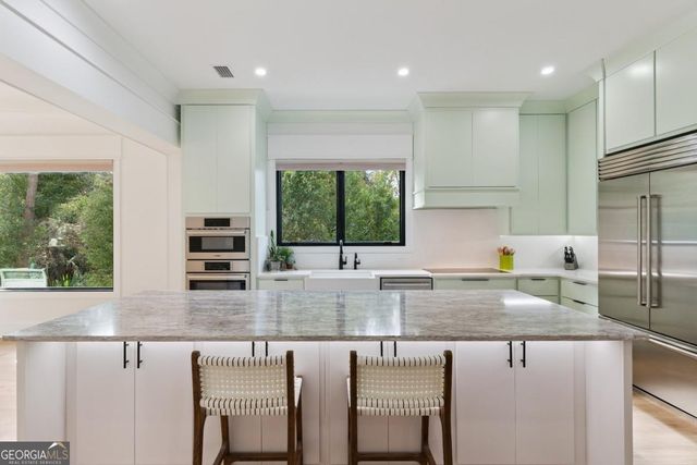 669 Arnold Lane, St. Simons, GA 31522