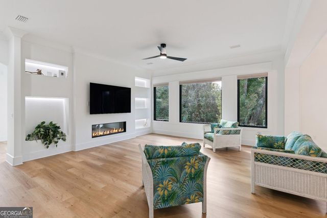 669 Arnold Lane, St. Simons, GA 31522