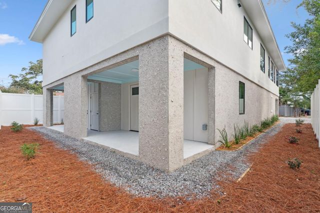 669 Arnold Lane, St. Simons, GA 31522