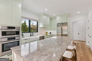 669 Arnold Lane, St. Simons, GA 31522