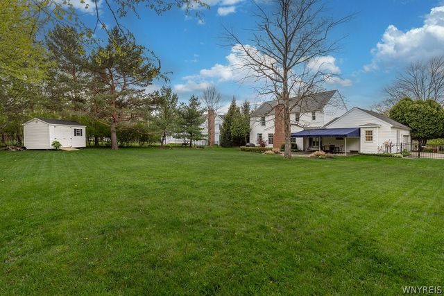 7 Fox Chapel Drive, Orchard Park, NY 14127