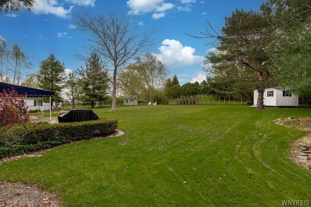 7 Fox Chapel Drive, Orchard Park, NY 14127